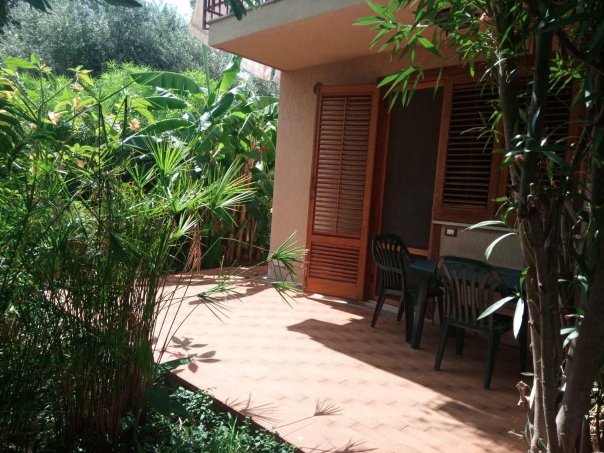 Stanza In Villa Con Giardino Vista Mare Cefalú Exterior foto
